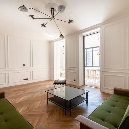 Апартаменты Haussmannien Pres Des Halles Et De La Gare - Sur Cour - Calme