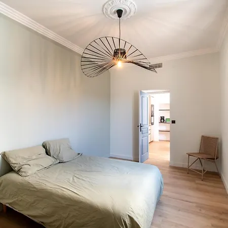 Apartment Haussmannien Pres Des Halles Et De La Gare - Sur Cour - Calme *